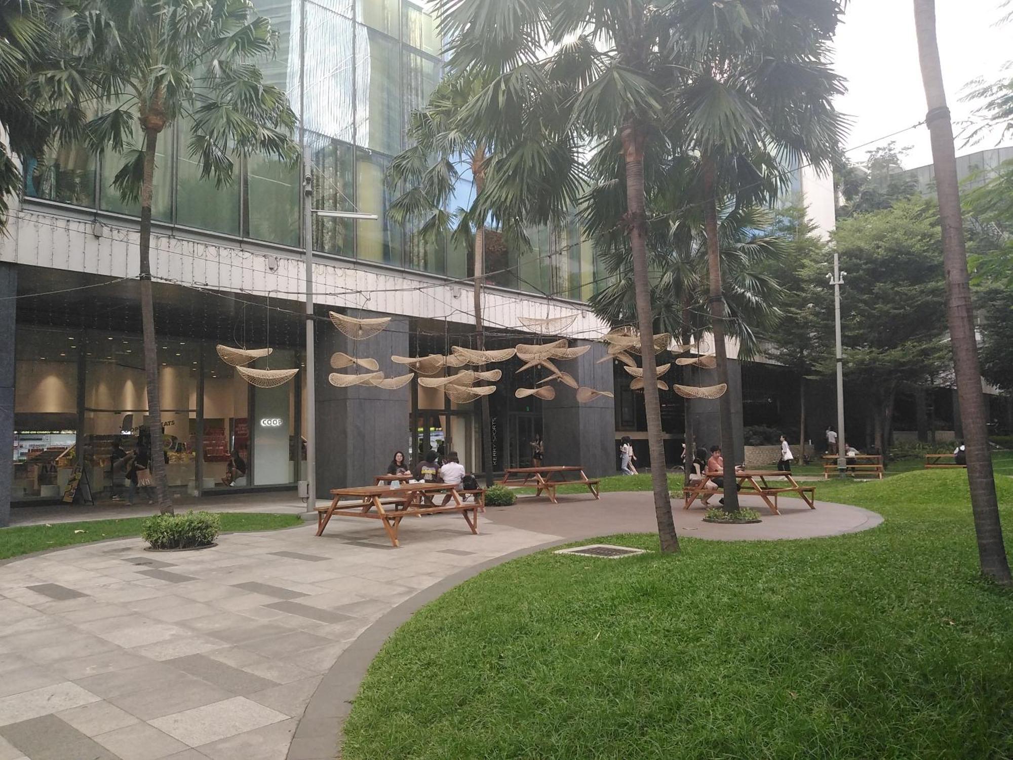 2 Bedrooms Units Forbes Area 5Th Avenue Bgc Center Manila Exterior photo